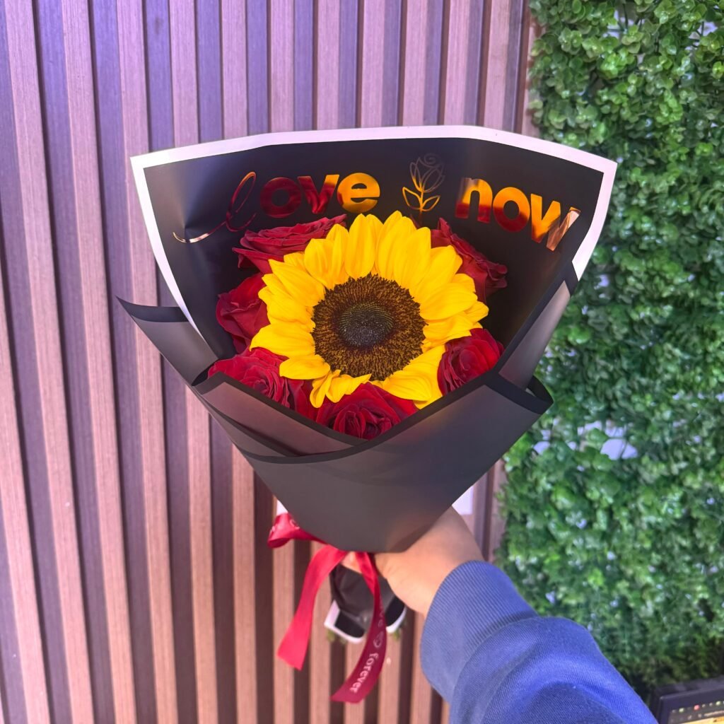 6 rosas 1 girasol