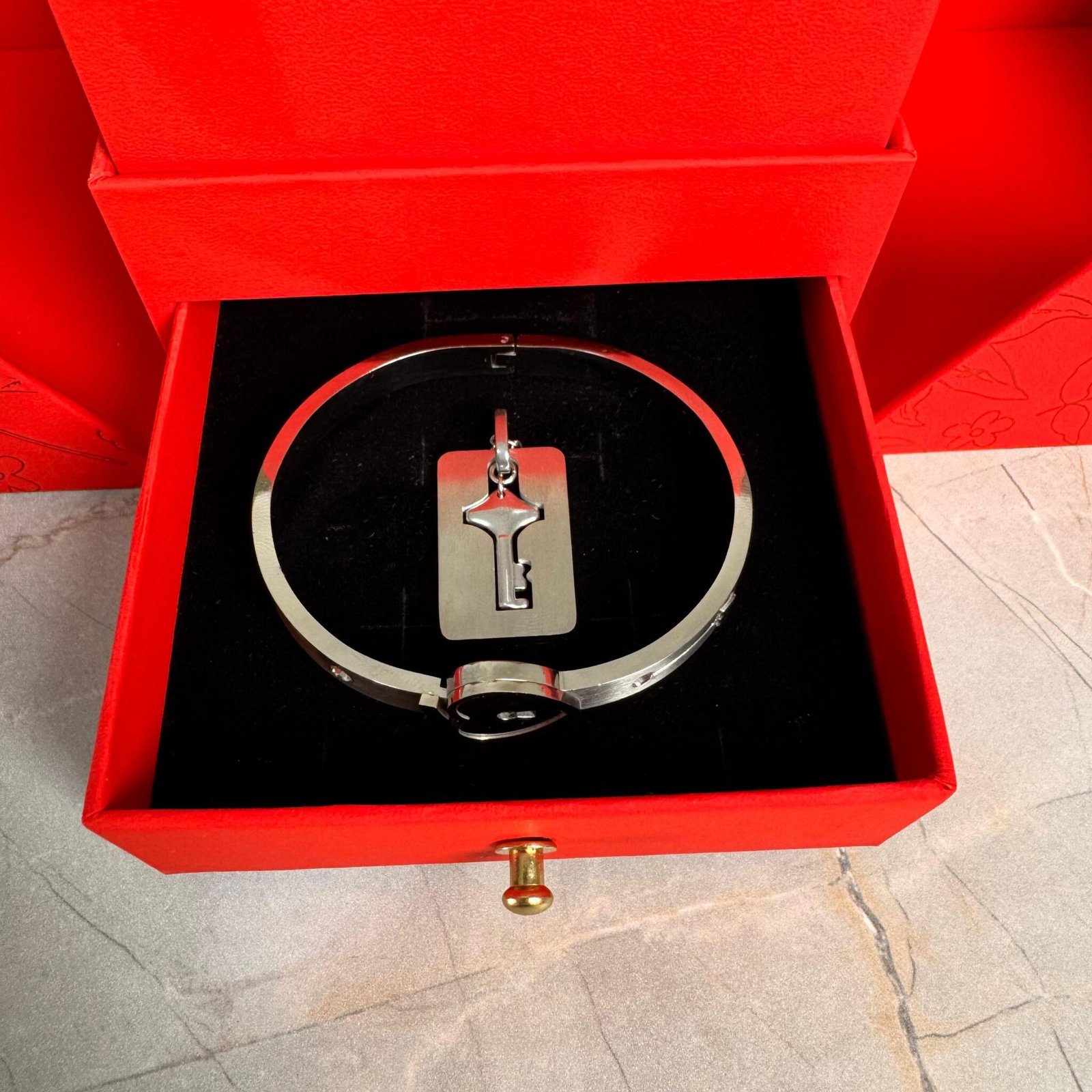 Caja sorpresa con colla y pulsera de pareja - Imagen 2